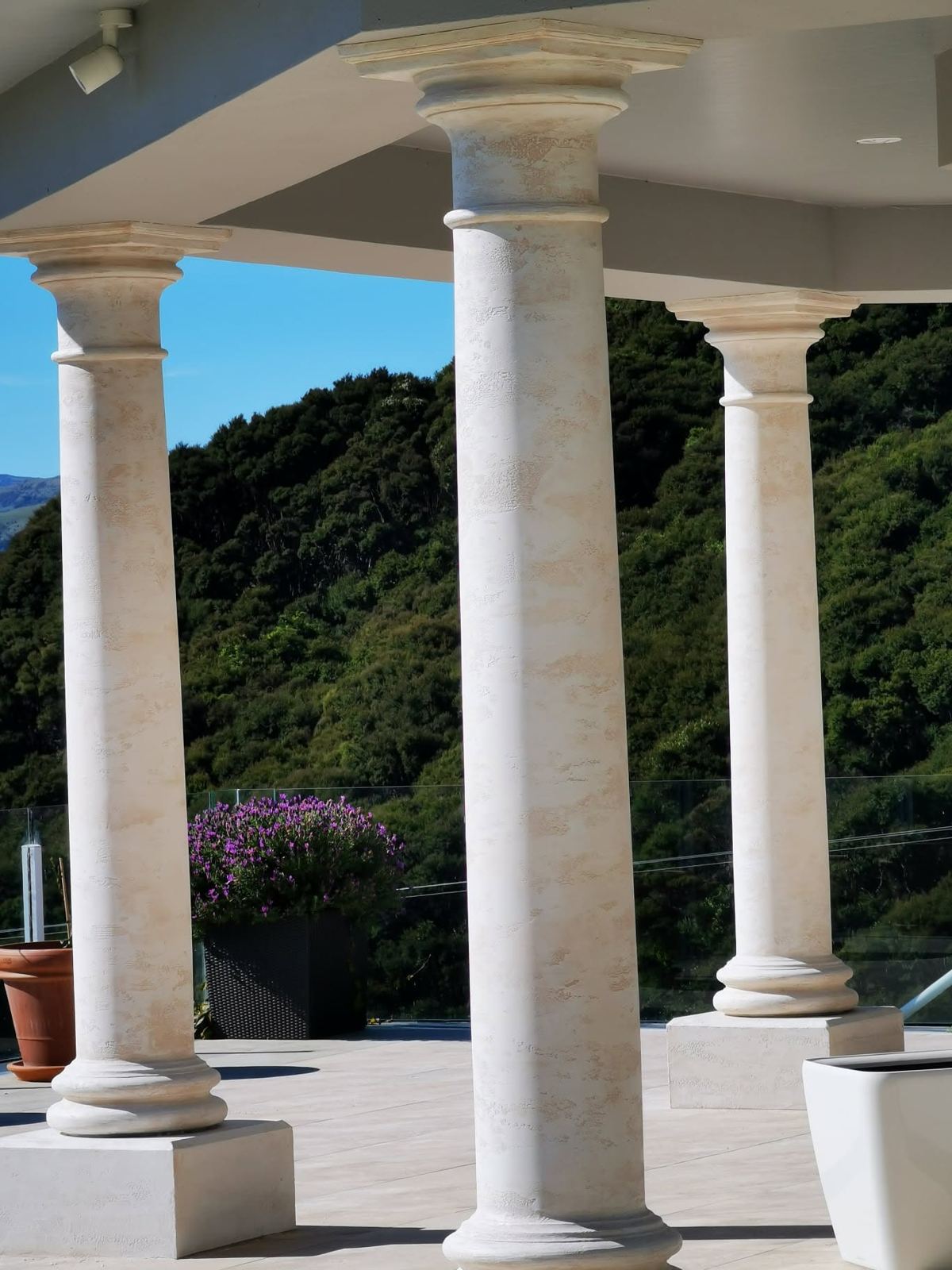 Travertino Romano outdoor columns, Akaroa